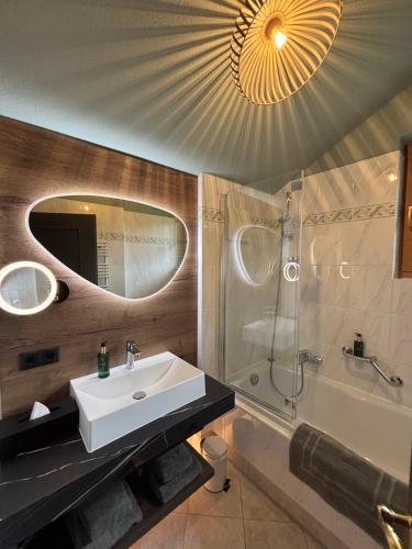 DAHUAM SUITES GERLOS Ski in Appartements mit BalkonITerrasse