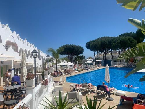 Casa Silvia Marbella - dom w kompleksie hotelowym