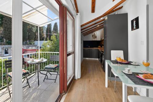 Beach Lapad Apartment Villa Tolja