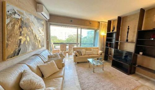 B038 Spacieux Appartement proche Croisette parking