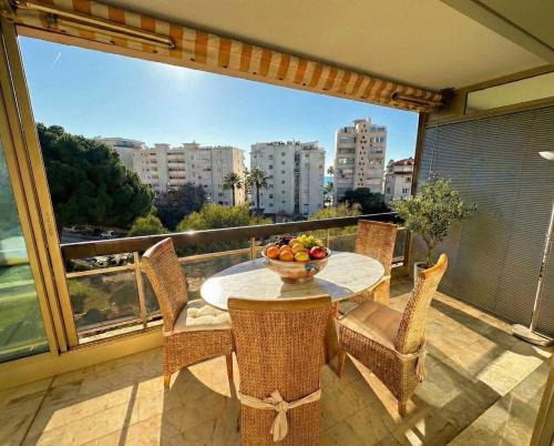 B038 Spacieux Appartement proche Croisette parking