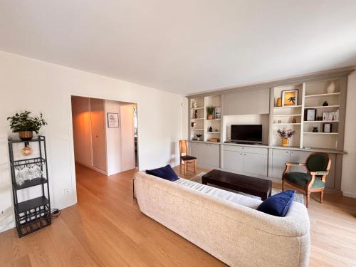 Maison avec jardin clos et véranda