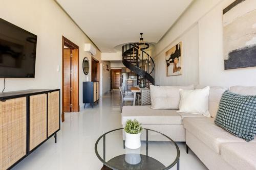 Spectacular apartment with beach access