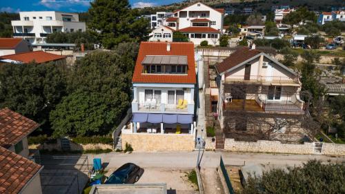Apartments by the sea Grebastica, Sibenik - 23955