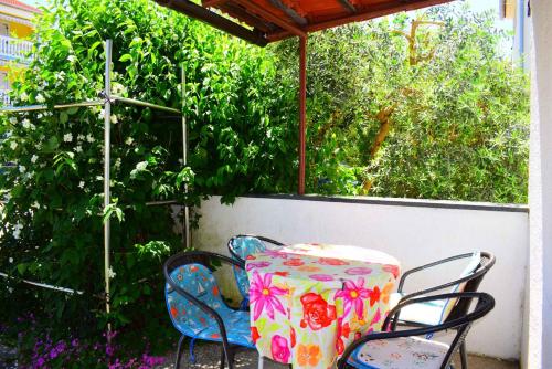 Apartment near Beach in Malinska-Insel Krk 51543