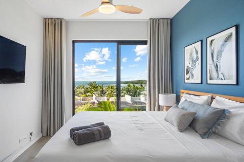 North Mauritius - Azuri Luxe Seafront Penthouse