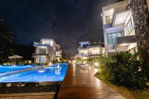 Brand New Beachfront Ocean Terraces, Poste Lafayette-Apt-D2