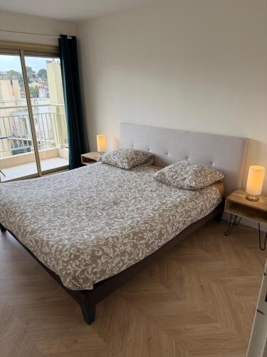Modern 60m2 apartment with 2 balconies, at 50 meters from sea