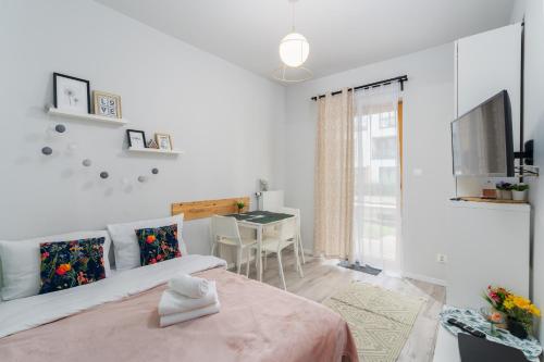 Rakowicka Apartment with FREE PARKING by BookingHost