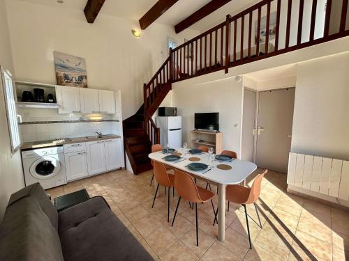 Appartement T2 mezzanine Cap d'Agde CT700-098
