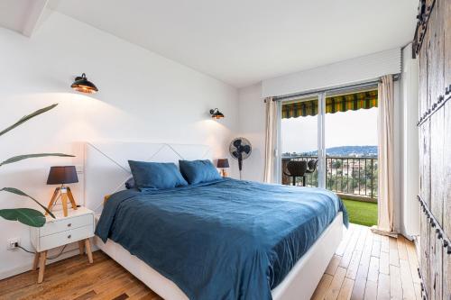 Loft Style 1 Bdr - Panoramic view Swimming Pool & Garage