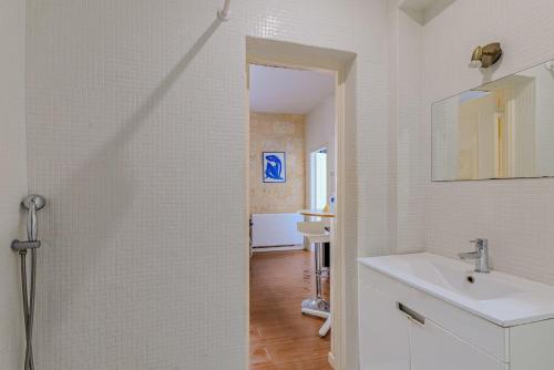 Marceau - T2 avec 1 Chambre 1 Salle de Bain et 1 Canapé Lit