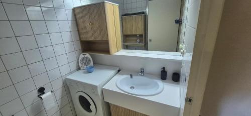 Port Capistol E75, studio 4 pers avec piscine