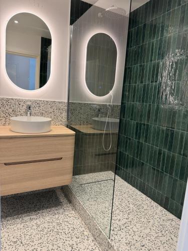 #102 Heart of Vieil Antibes - Place Nationale-High-End Newly Renovated & Furnished Appartment