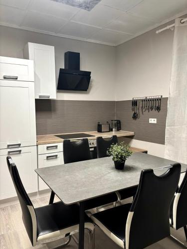 Foto COMFY Ferienwohnung nähe Uni & Zentrum - Modern 4