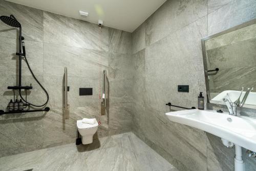 Apartamentos Plaza España - Enjoy Sevilla photo 197