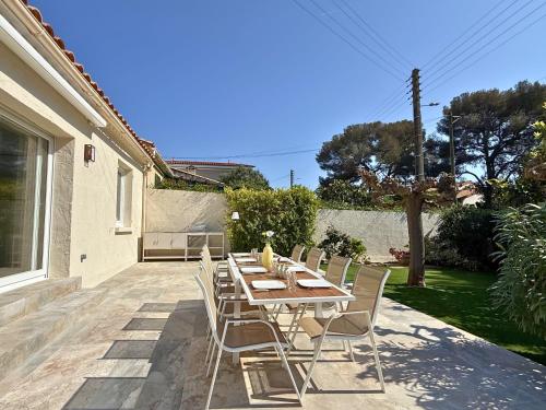Villa avec jacuzzi & piscine - proche port & plages