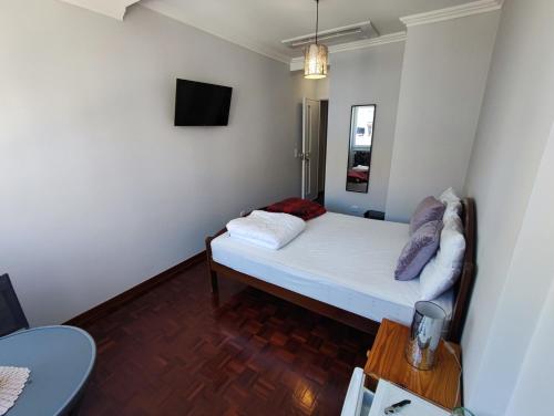 Authentic Lisbon Room with AC, in Penha de França