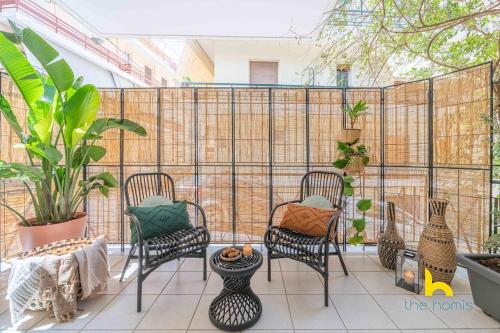 Athenian Hacienda with Private Patio near Acropolis!