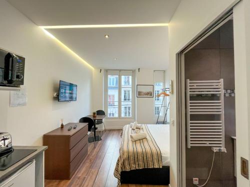 UrbanFlat 208 - Studio au centre de Paris SD8