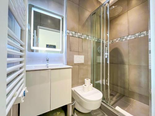 UrbanFlat 208 - Studio au centre de Paris SD8