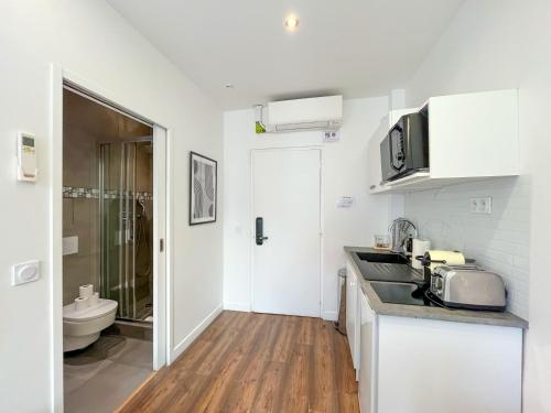 UrbanFlat 208 - Studio au centre de Paris SD8