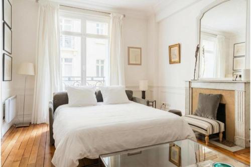 Veeve - Invalides Elegance