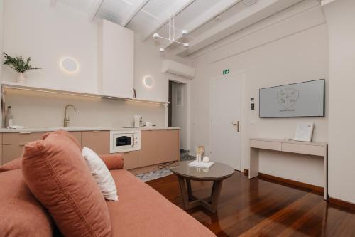 Fide Aesthetic Apartment at Guilford Str