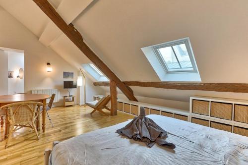 Duplex lumineux & calme - Le Marais Proche Métro 8 - Jungle Loft