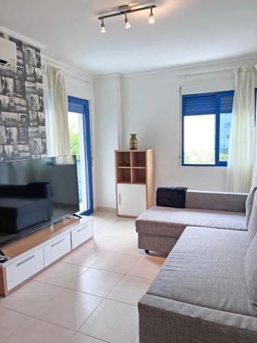 Alicante Hills - Bright, Pool, Parking and AC in the living room