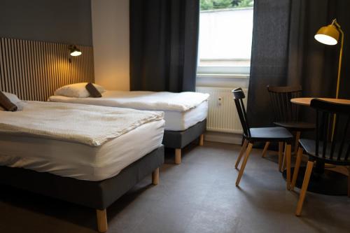 N15 Elegant apartment near train station with AC
