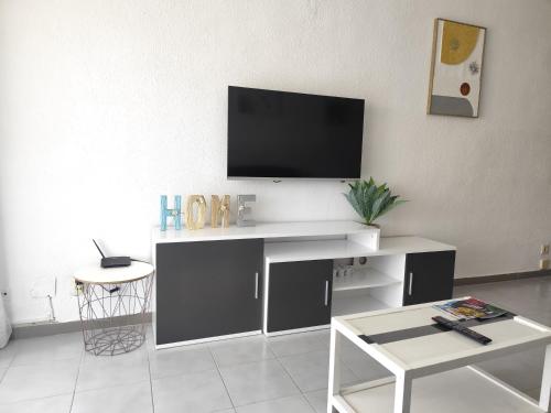 Moderno alojamiento con piscina a 150 metros de la playa