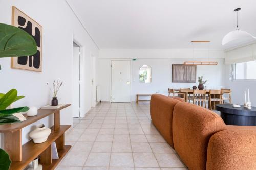 Agia Paraskevi 3BR Courtyard Apartment by UPSTREET
