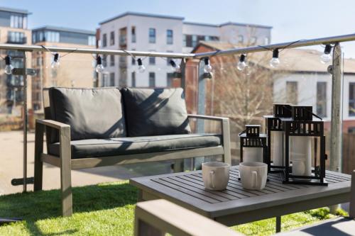 The Bell Suite by Prime Stays - Stylish 2 Bedroom in City Centre With Balcony & Gated Parking photo 26