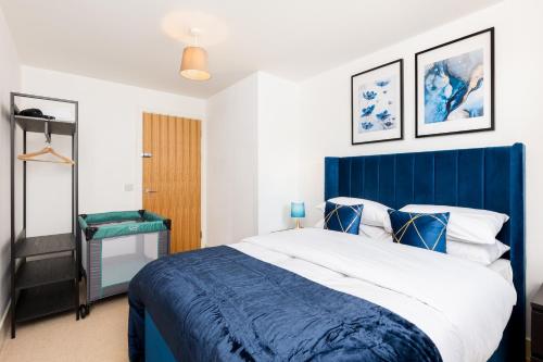 The Bell Suite by Prime Stays - Stylish 2 Bedroom in City Centre With Balcony & Gated Parking photo 28