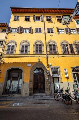 YD stylish San Frediano retreat