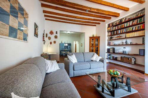 YD stylish San Frediano retreat
