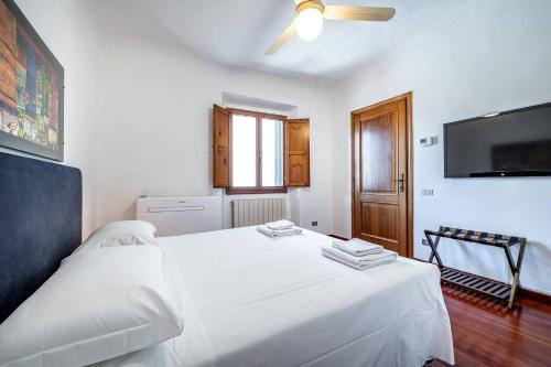 YD stylish San Frediano retreat