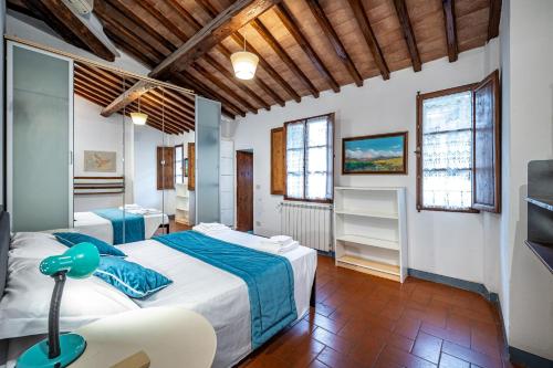 Roommo Oltrarno
