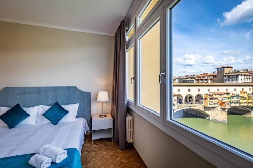 YD balcony on Pontevecchio view photo 11