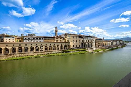 YD balcony on Pontevecchio view photo 20