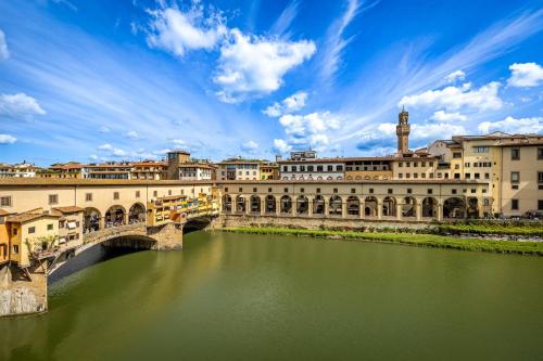 YD balcony on Pontevecchio view photo 31