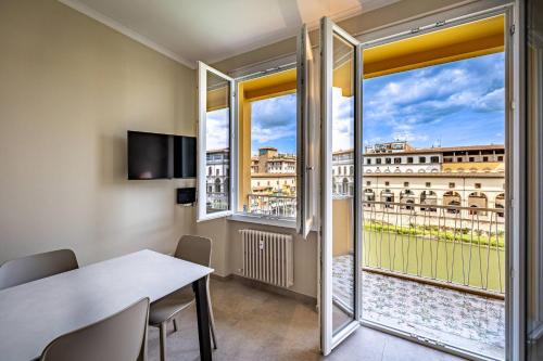 YD balcony on Pontevecchio view photo 47