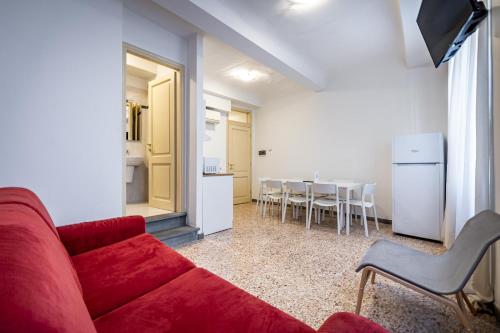 YID Agnolo three bedroom apartment in Florence