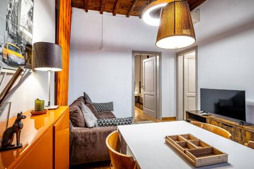 YD San Niccolo riverside apartment
