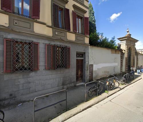 YD charming apartment near main station