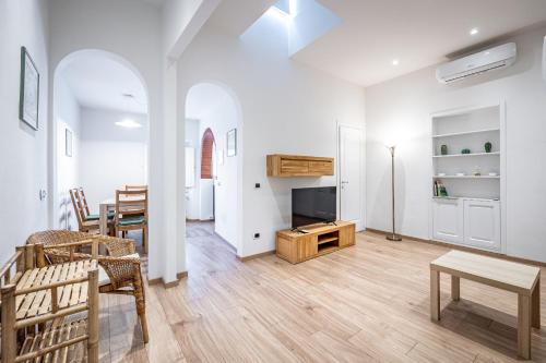 Roommo Via dei Pilastri giada