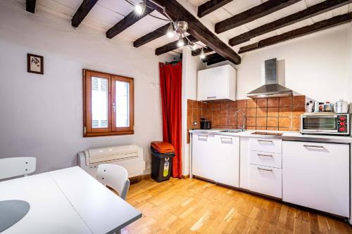 Roommo Carmine