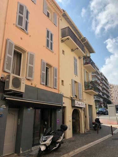 Cannes 4 fun! Jewel in Cannes center !
