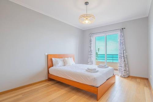 Ocean View Apartment in Caniço de Baixo